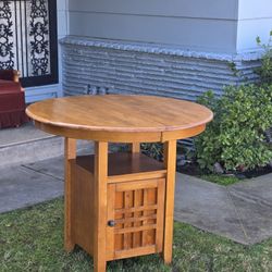 Beautiful Solid Wood Round Table with Storage 