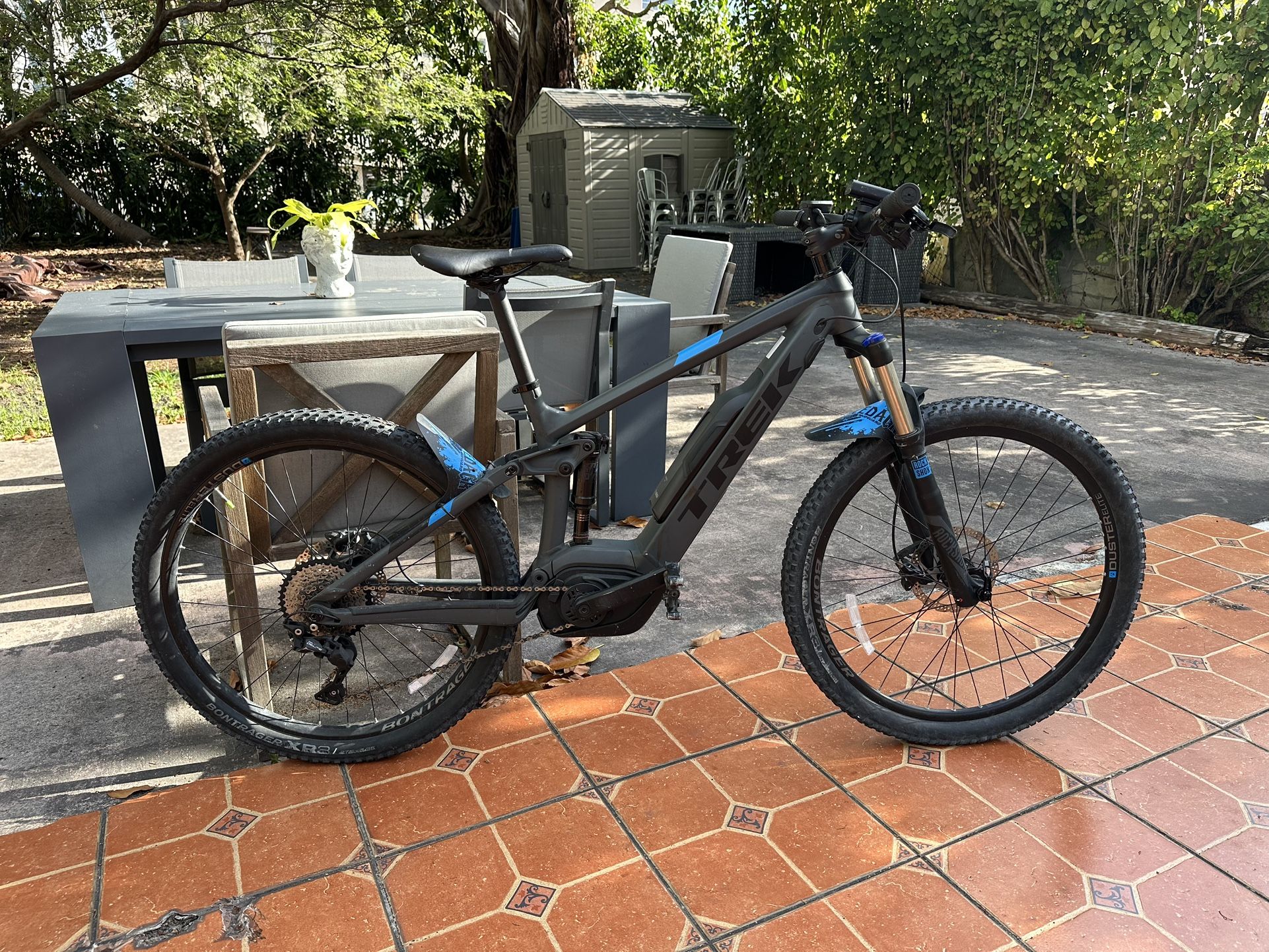 Trek Powerfly 5 E-Mountain Bike (Double Suspension)