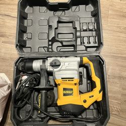DeWALT SDS Plus Electric Rotary Hammer with Carrying Case 