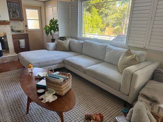Living Spaces 117” Sectional Sofa / Couch – 2 Piece