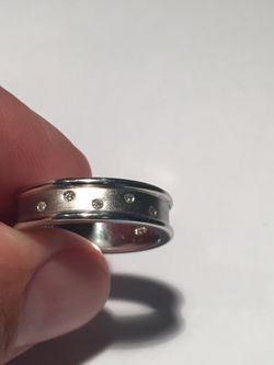 BEAUTIFUL Silver Ring Band with CZ stones size 8.25