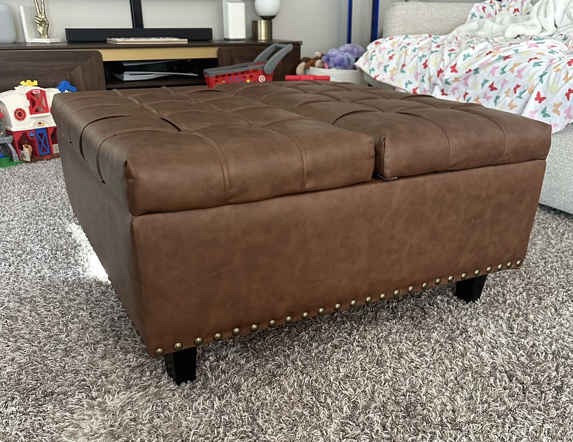 Square Faux Leather Ottoman/coffee table with Storage, Lift top