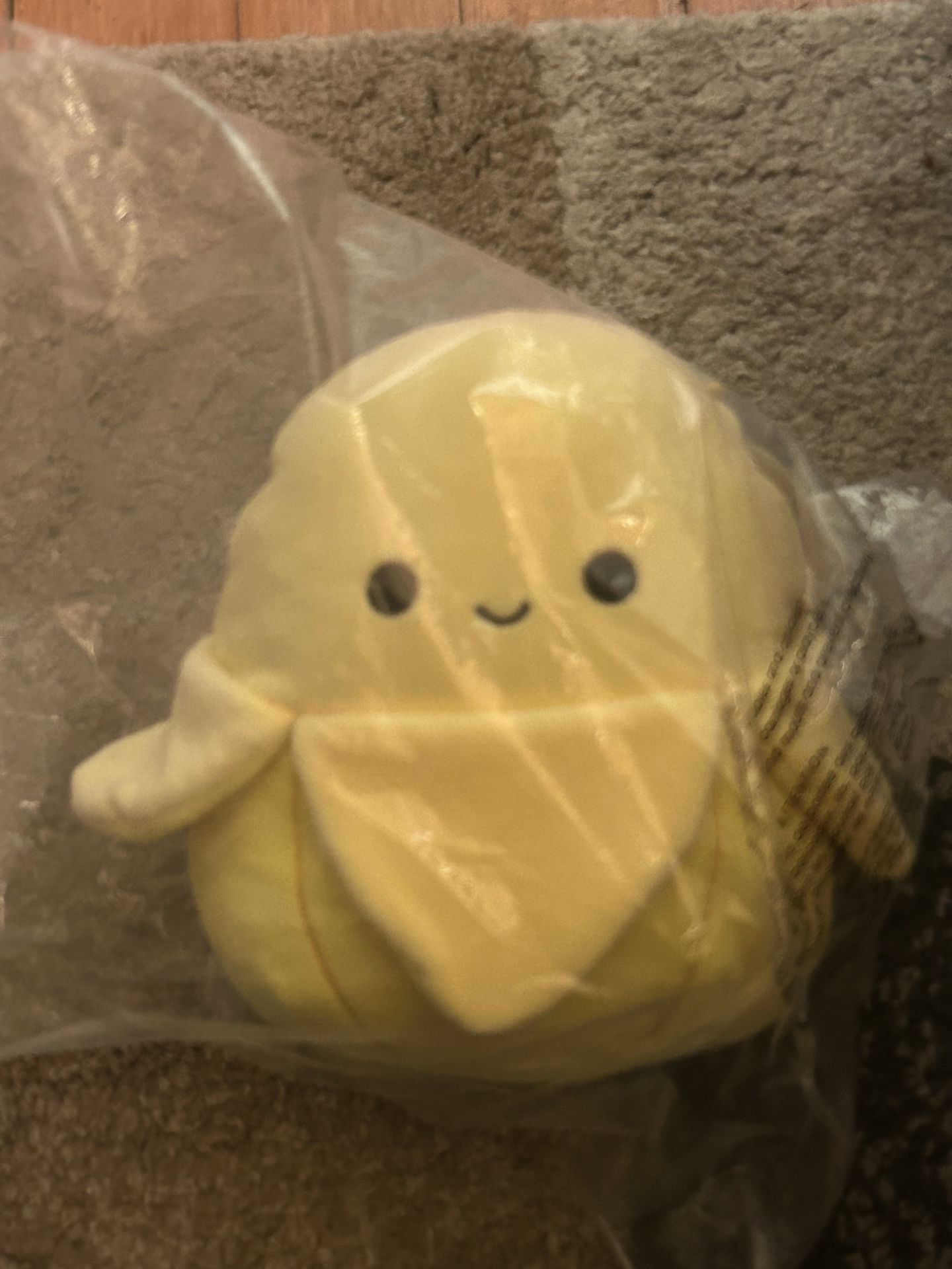Junie 8” (Kohl) yellow banana squishmallow