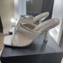 STEVE MADDEN HEELS SIZE 5.5