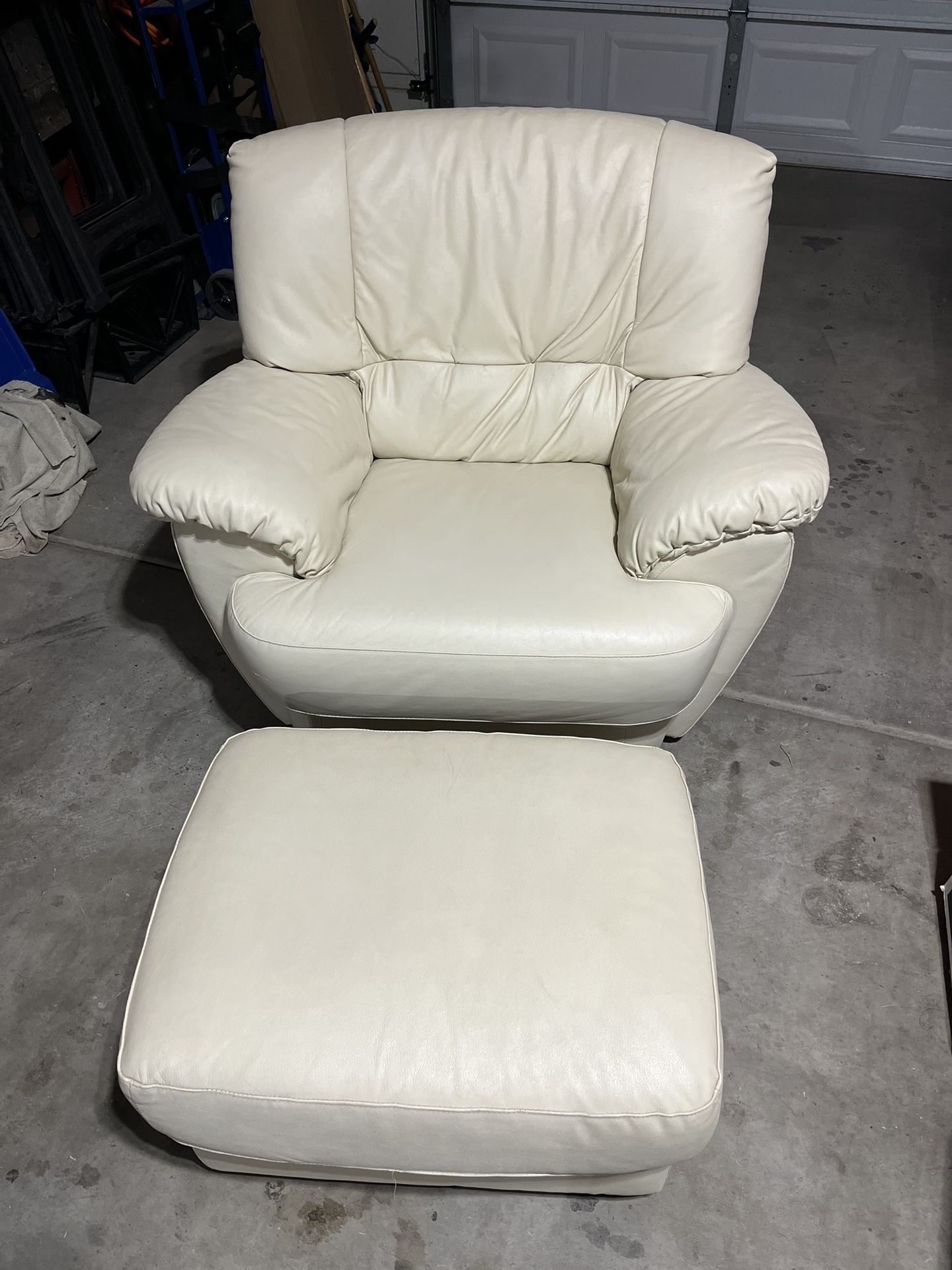 Oversize Cream Chair With Ottoman