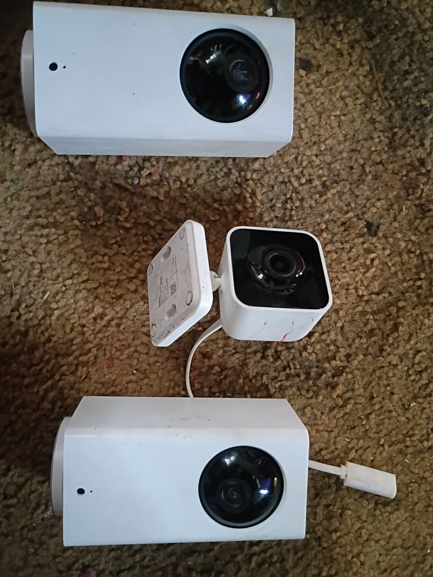 3 wireless security cameras/smart home cameras bundle