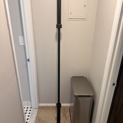 CAP Barbell 2” Olympic 6-ft Barbell – Solid Steel – Great Condition 