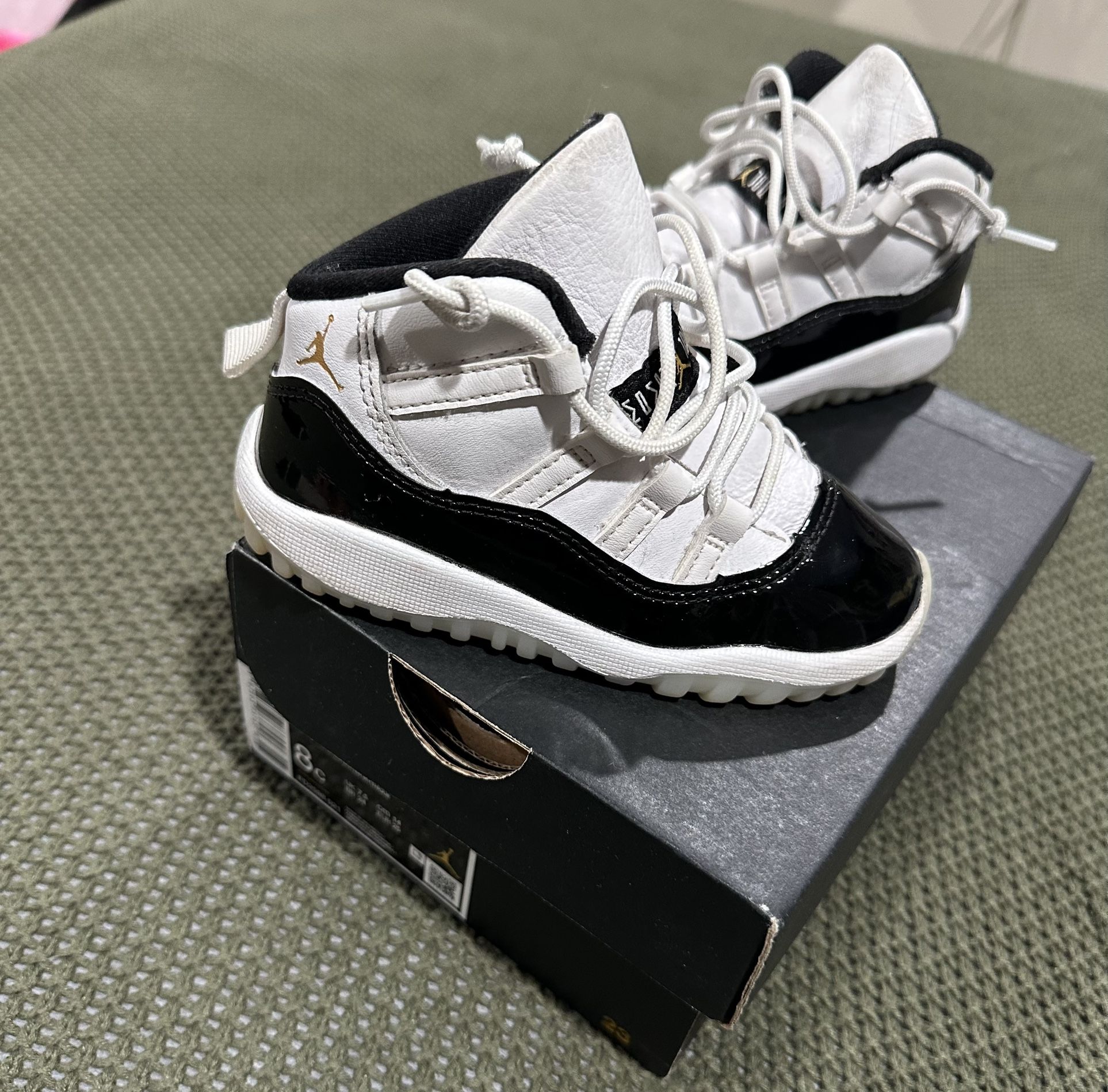 Jordan 11 Gratitudes Size 8c . Toddler 