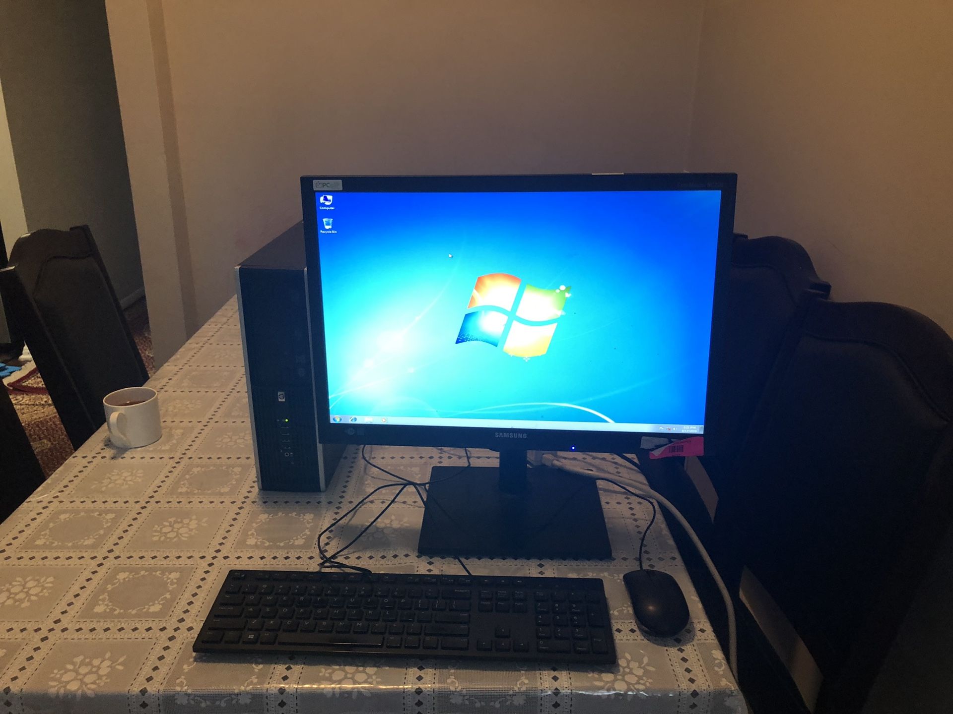 Desktop computer