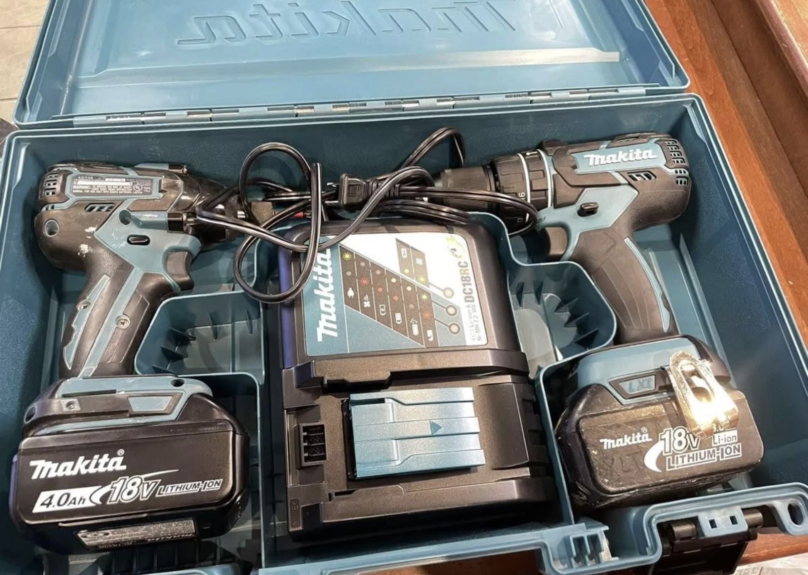 Makita Drill Set 108529-1 JE