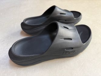 Hoka recovery slides sandals