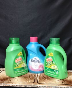 Gain Laundry Detergent & Downy Fabric Softener Bundle