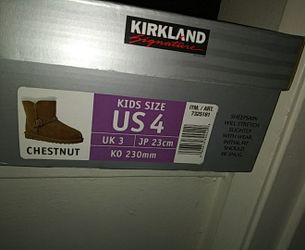 Brand new girls boots