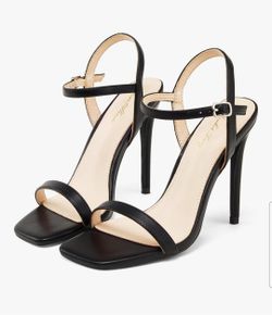 Elisabet Tang Women's Black 4 Inch Strappy High Heels - Brand New