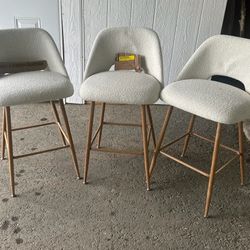 Camarda 27'' Boucle Counter Stool (Set of 3)