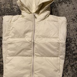 Keeliya cropped puffer vest, BEIGE, Size L, all other pics are style images, NWT