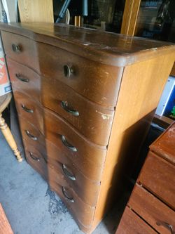 Dresser