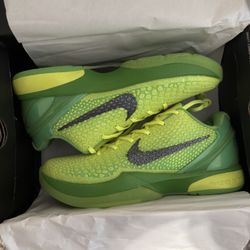KOBE VI PROTRO Grinch— Size 12 — NEW NEVER WORN