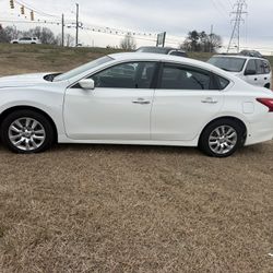 2016 Nissan Altima 