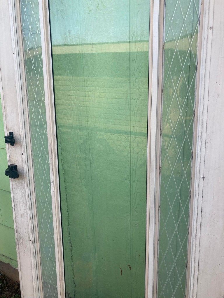 Screen / Glass door 40 for Sale in San Antonio, TX OfferUp