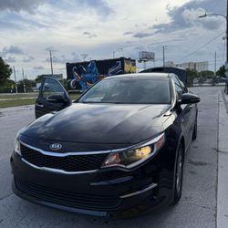 2018 Kia Optima LX 