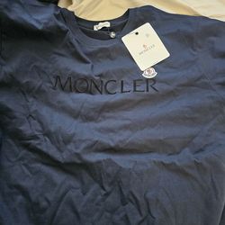 Moncler t shirt
