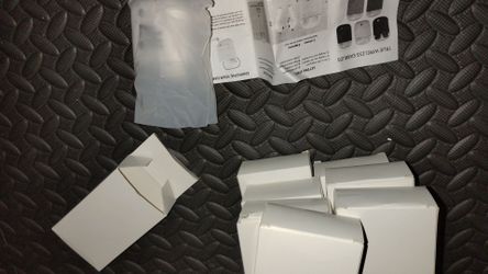 Bluetooth headphones /ear pods