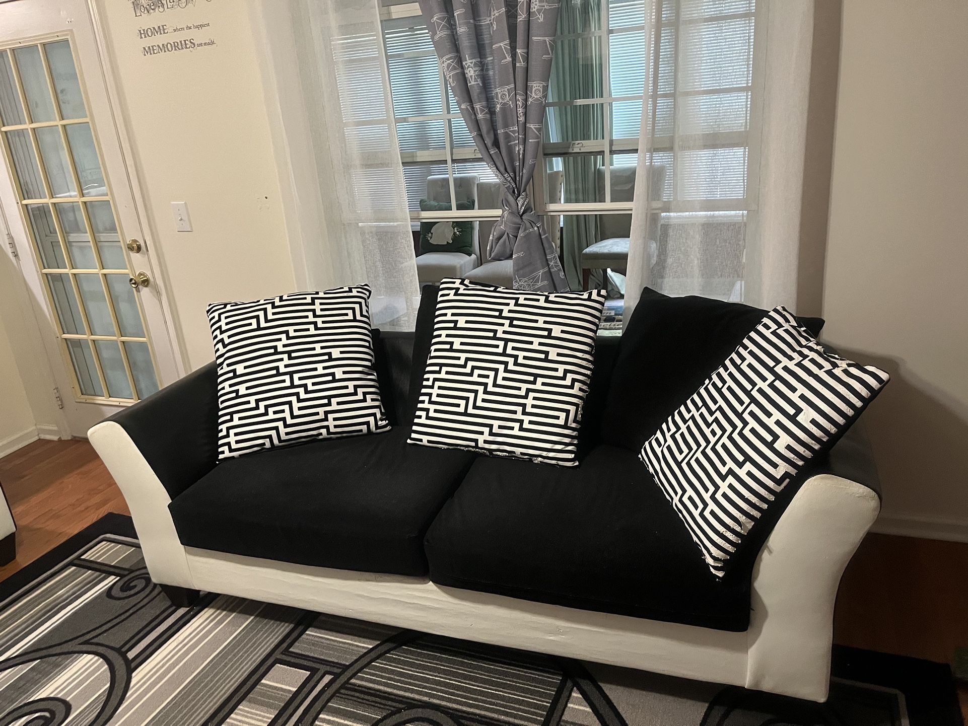 Couch ONLY. ๐The Love Sofa ๐๏ธ SOLD
