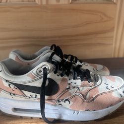 Nike Air Max 1 Desert Camo Size 9 