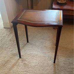 Antique Gorgeous Wooden Side Or Coffee Table 