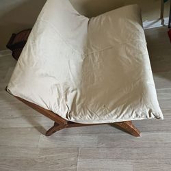 Loveseat Chair (indoor)