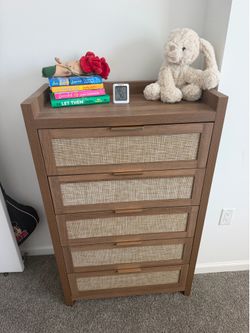 Modern 5-Drawer Dresser – Wood & Cane Style Bedroom Chest