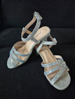 Girl dress sandal sz