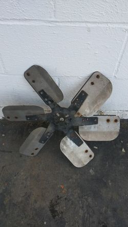 Aluminum fan from Chevy sb
