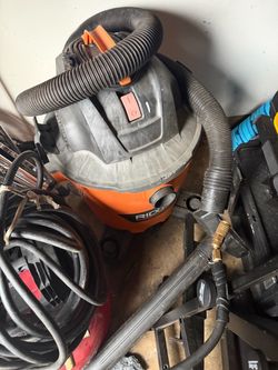 RIDGID Wet/Dry Shop Vacuum with Hose 16