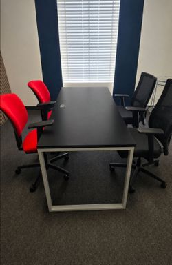 Large desk