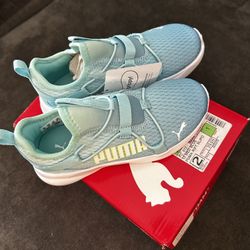 Brand New puma SoftFoam Sneakers  :Size 13C