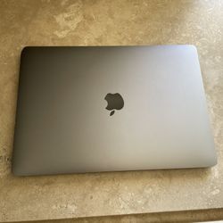2020/21 Macbook Pro 13 M1 8GB 256GB Space Grey