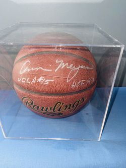 New Basketball Signed By Ann Meyers HOF Signed Basketball $50 For Ann Meyers  Comes With Case  The Basketball Alone Is Worth More 