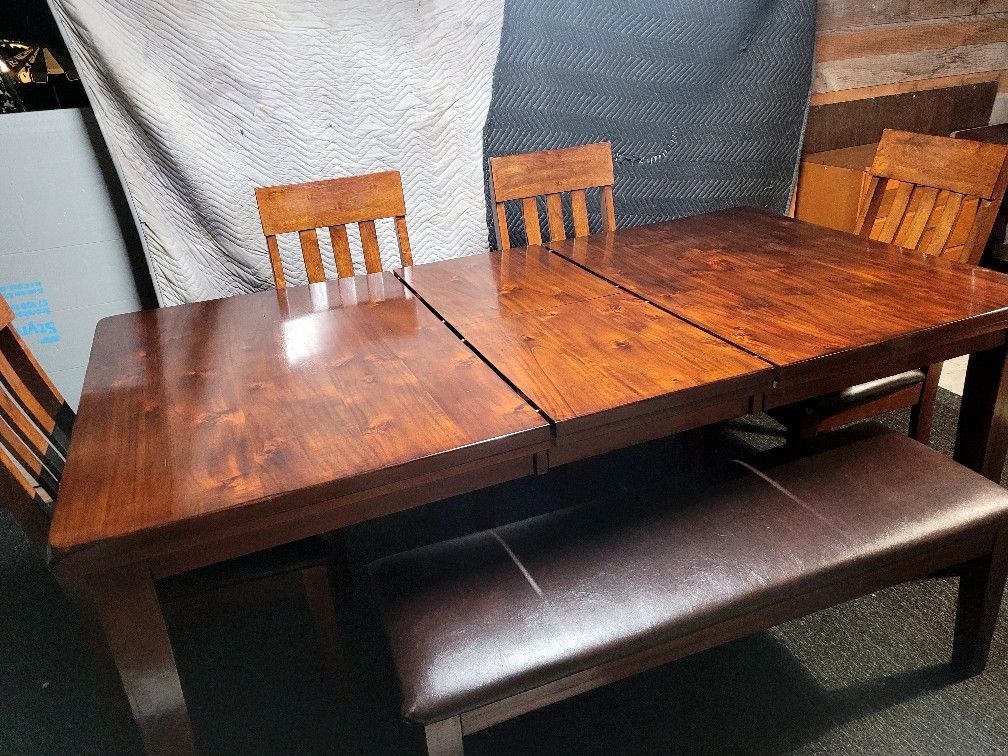 Nice Family Size Table For 6