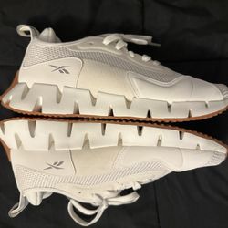 Reebok Sneakers