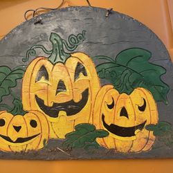 Resin Halloween  Sign 