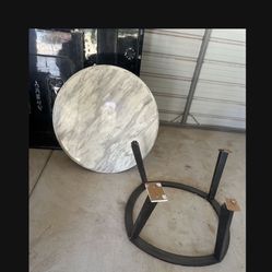 Living Room Table $5