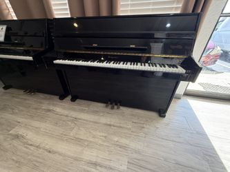 Piano BLACK hi-Gloss Professionally Restored FREE Tunung & Bench + 10 YEAR WARRANTY’