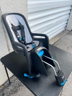 Thule RideAlong Child Bike Seat with Lock and Key! One size. Excellent condition! Retails $319.99