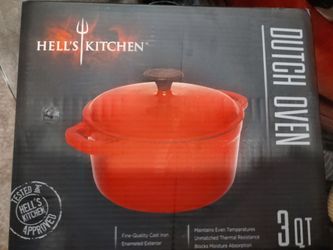 Hell's Kitchen 3 Qt Cast Iron Dutch Oven