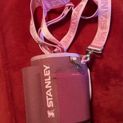 Stanley 40 Oz Crossbody 