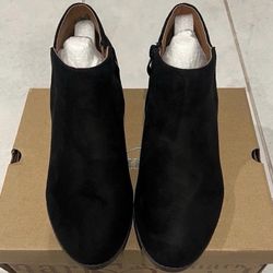 Women’s Boots Shoes Size 6.5