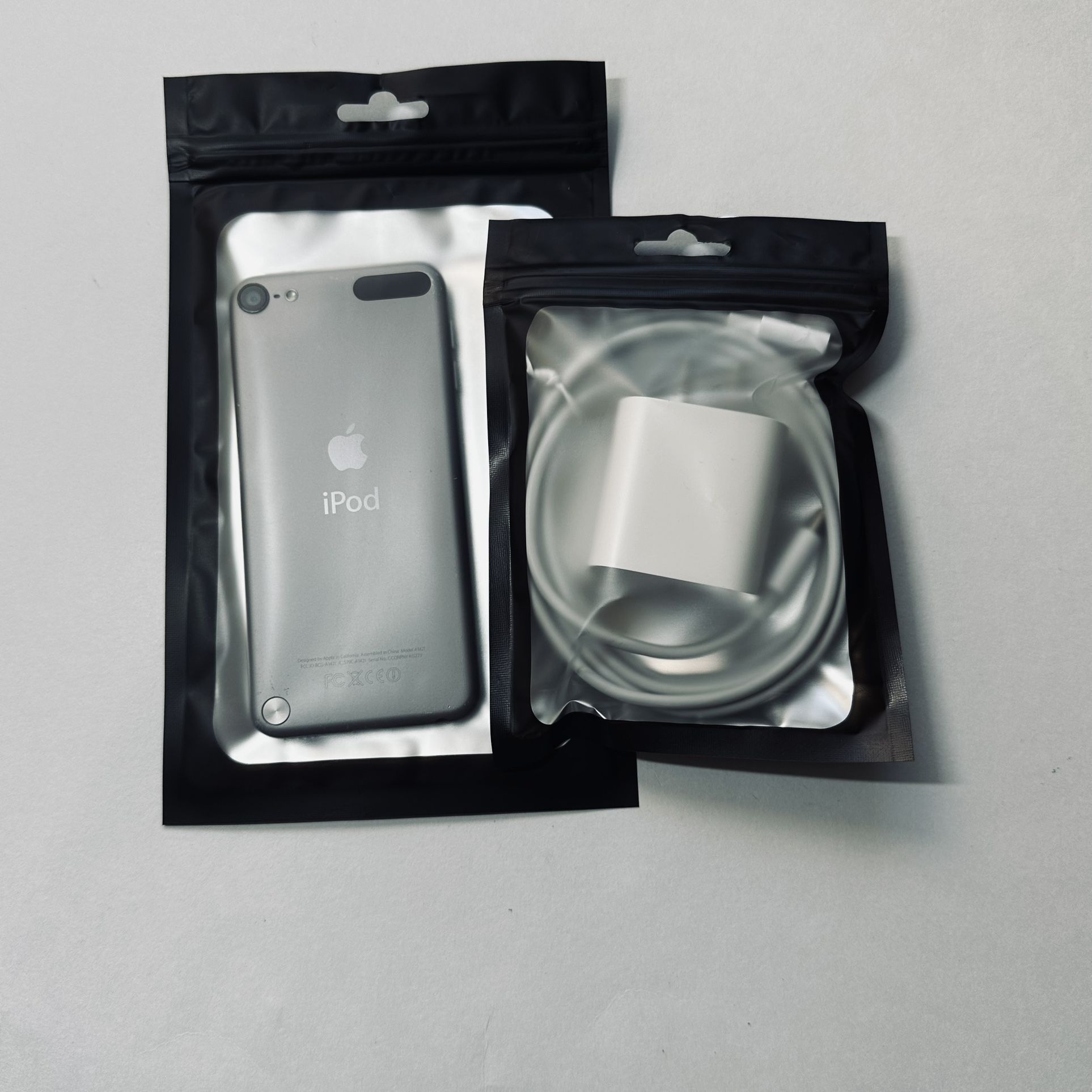 iPod Touch 5 Space Gray 16GB HT425