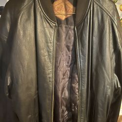 Men's Black Bomber Jacket (M)